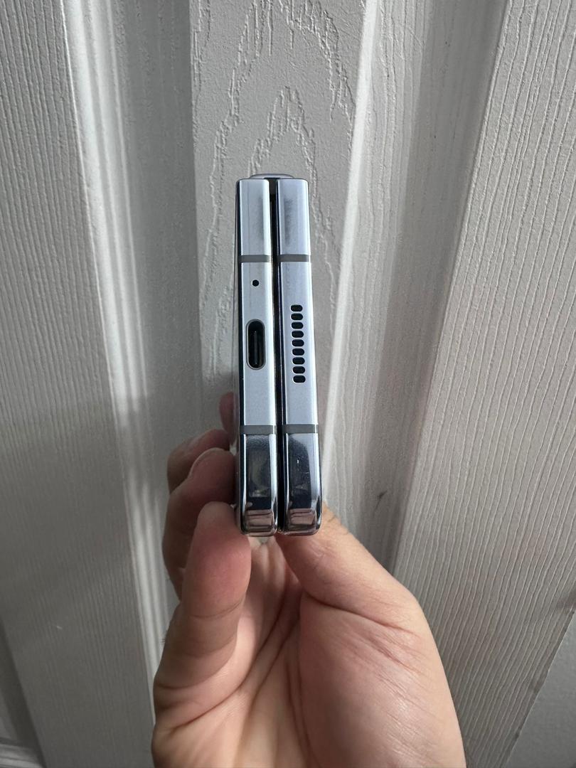 Samsung Galaxy Z Fold5, color Blue