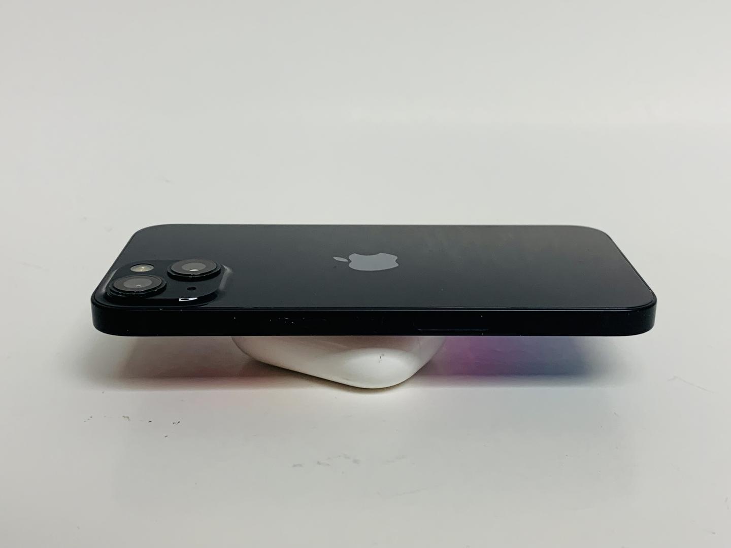 Apple iPhone 13, color Midnight