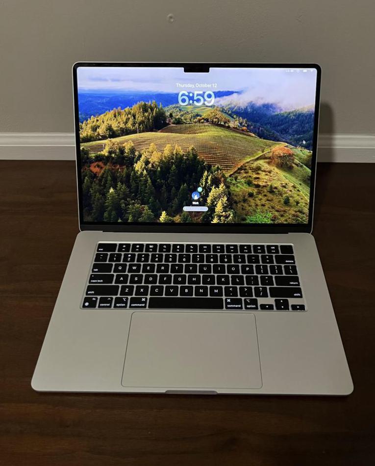 MacBook Air 2023 - 15", color Silver