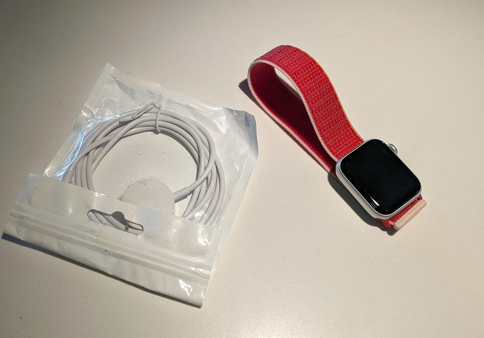 Apple Watch SE 2nd Gen 40mm, color Silver