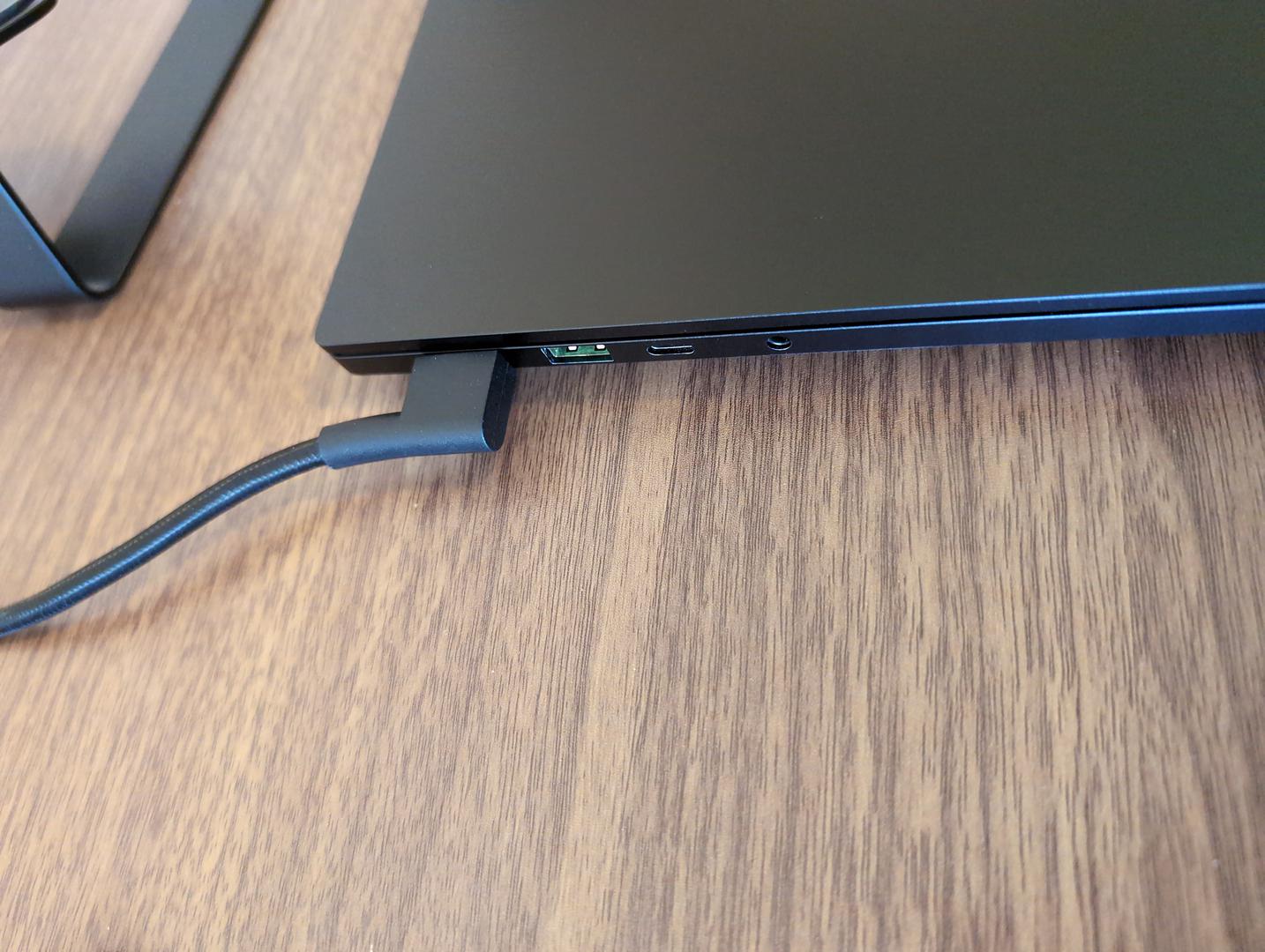 Razer Blade 14" 2023, color Black