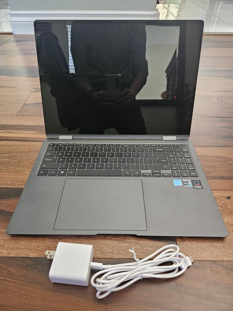 Samsung Galaxy Book3 Pro 360 16", color Graphite