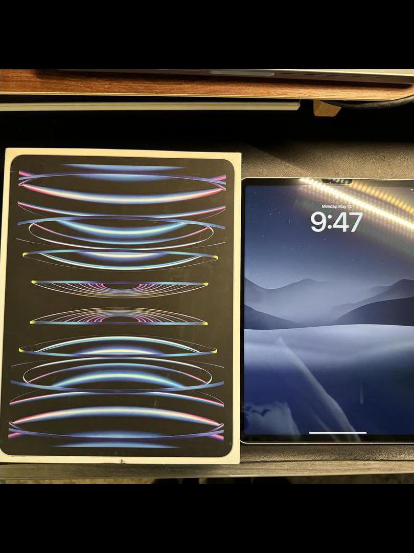 Apple iPad Pro 12.9" 6th Gen 2022, color Silver