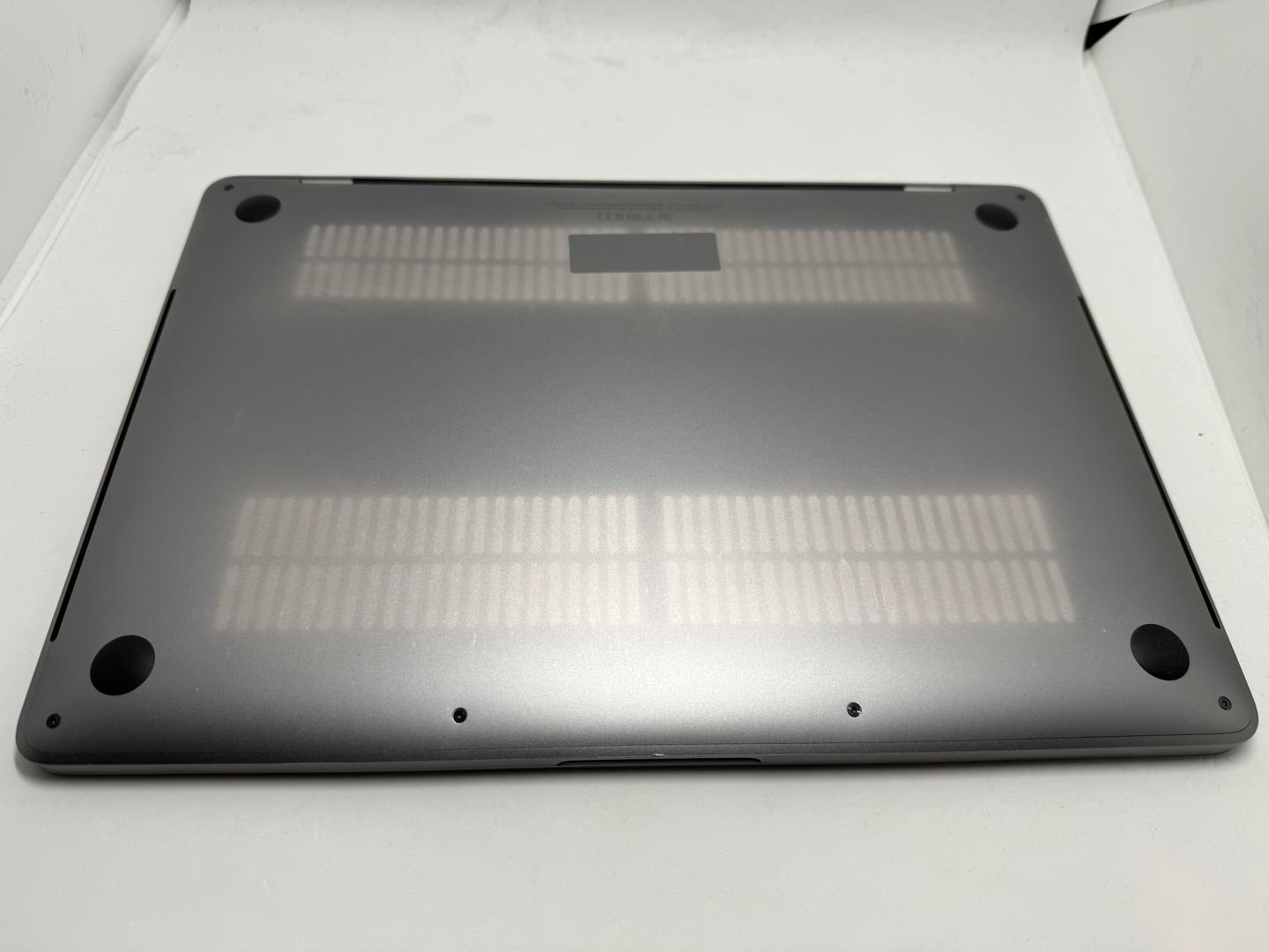 MacBook Pro 2018 (With Touch Bar) - 13", color Gray