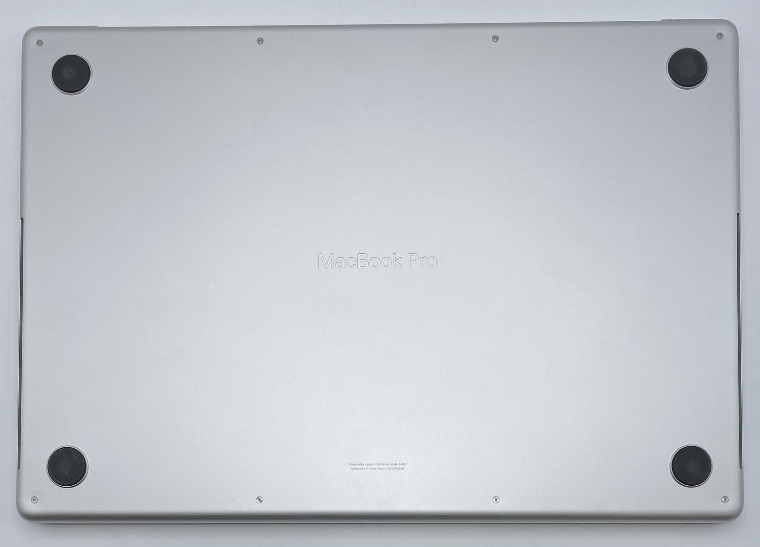 MacBook Pro Late 2023 (M3) - 16", color Silver