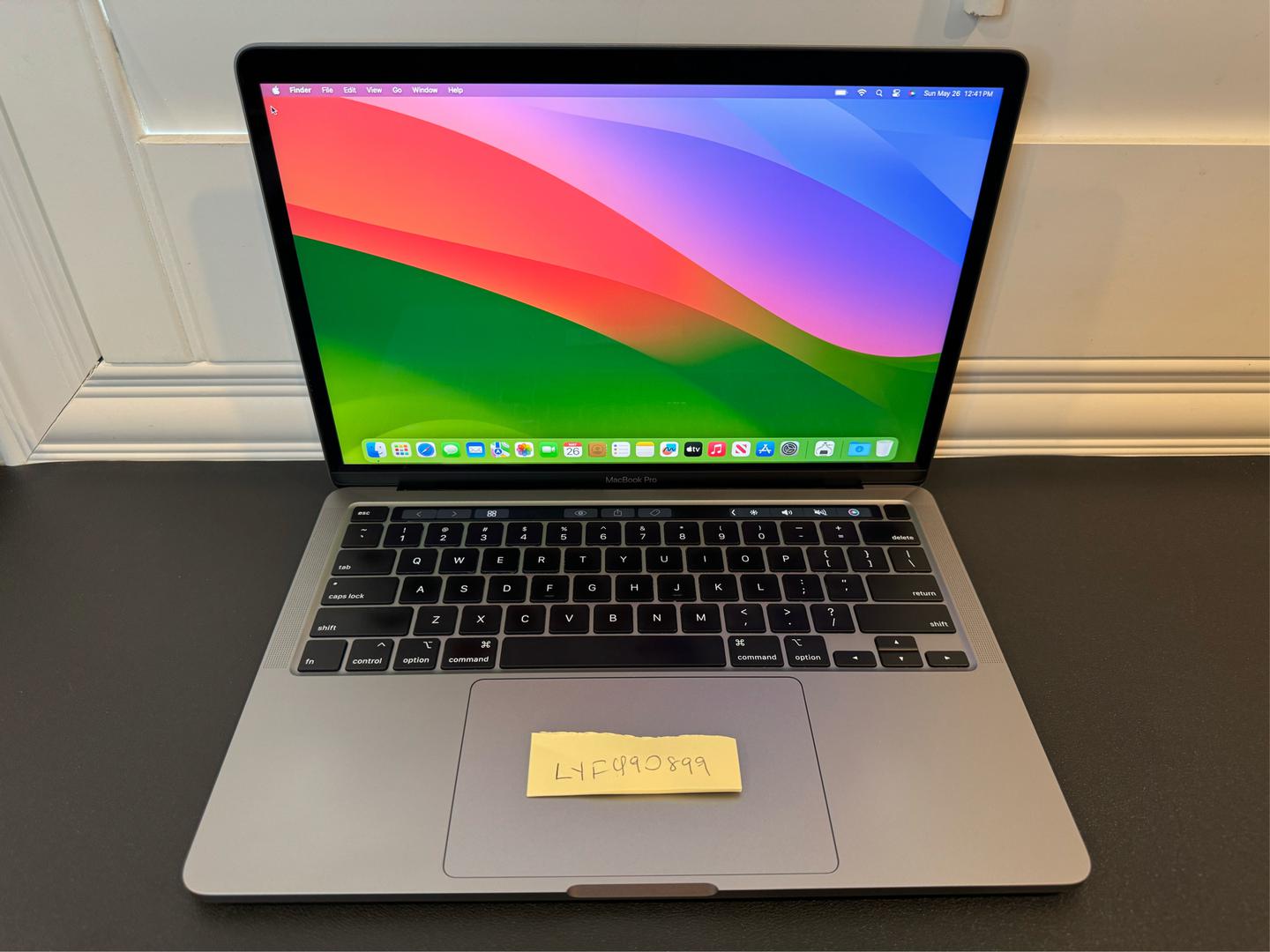 MacBook Pro 2020 - 13", color Gray