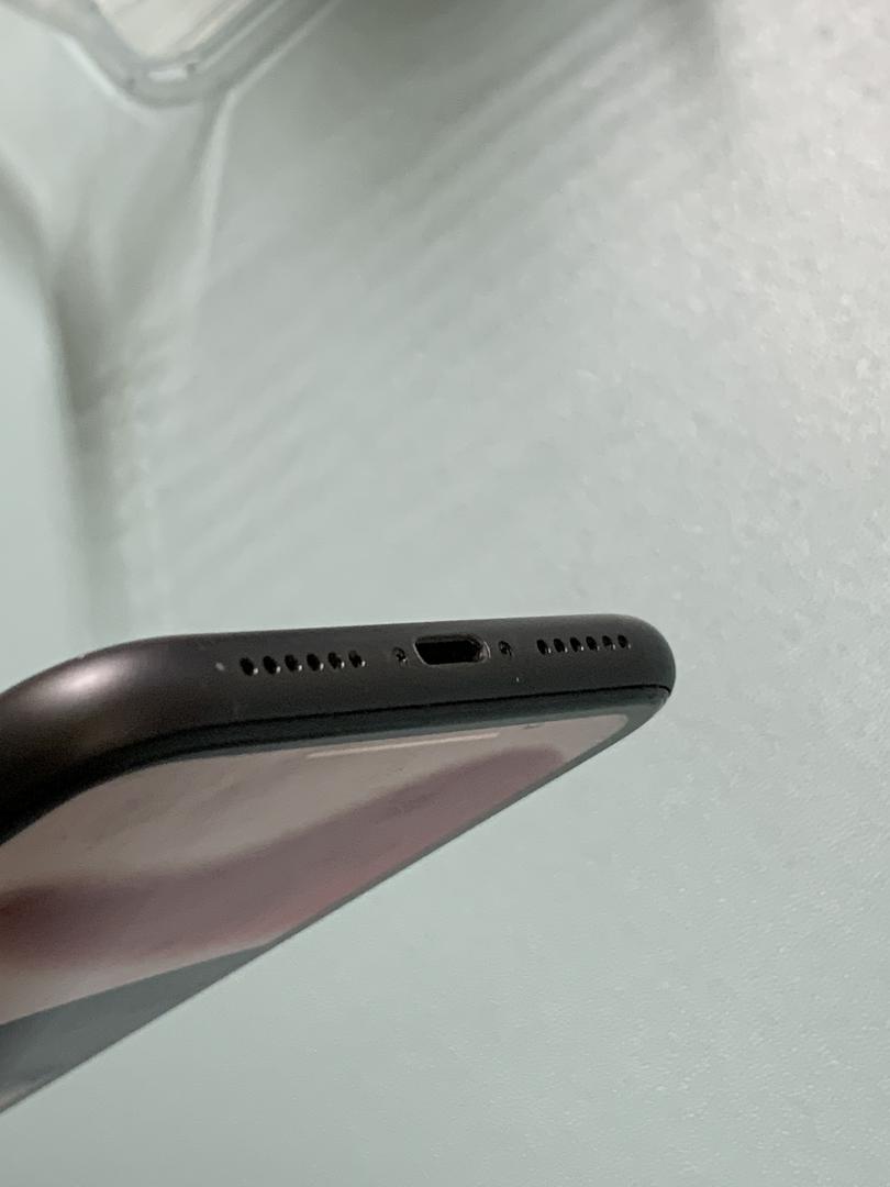 Apple iPhone 11, color Black