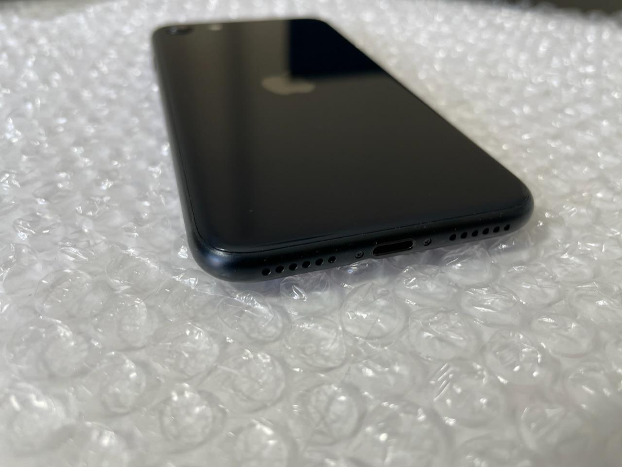 Apple iPhone SE 3rd Gen 2022, color Midnight