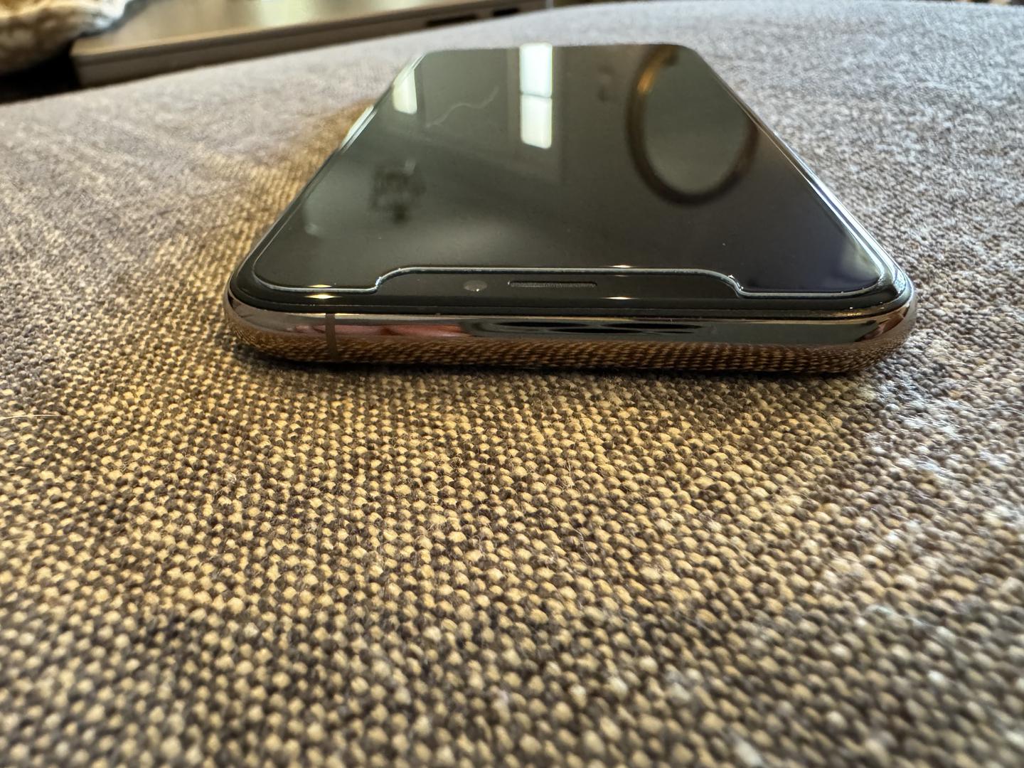 Apple iPhone Xs, color Gold