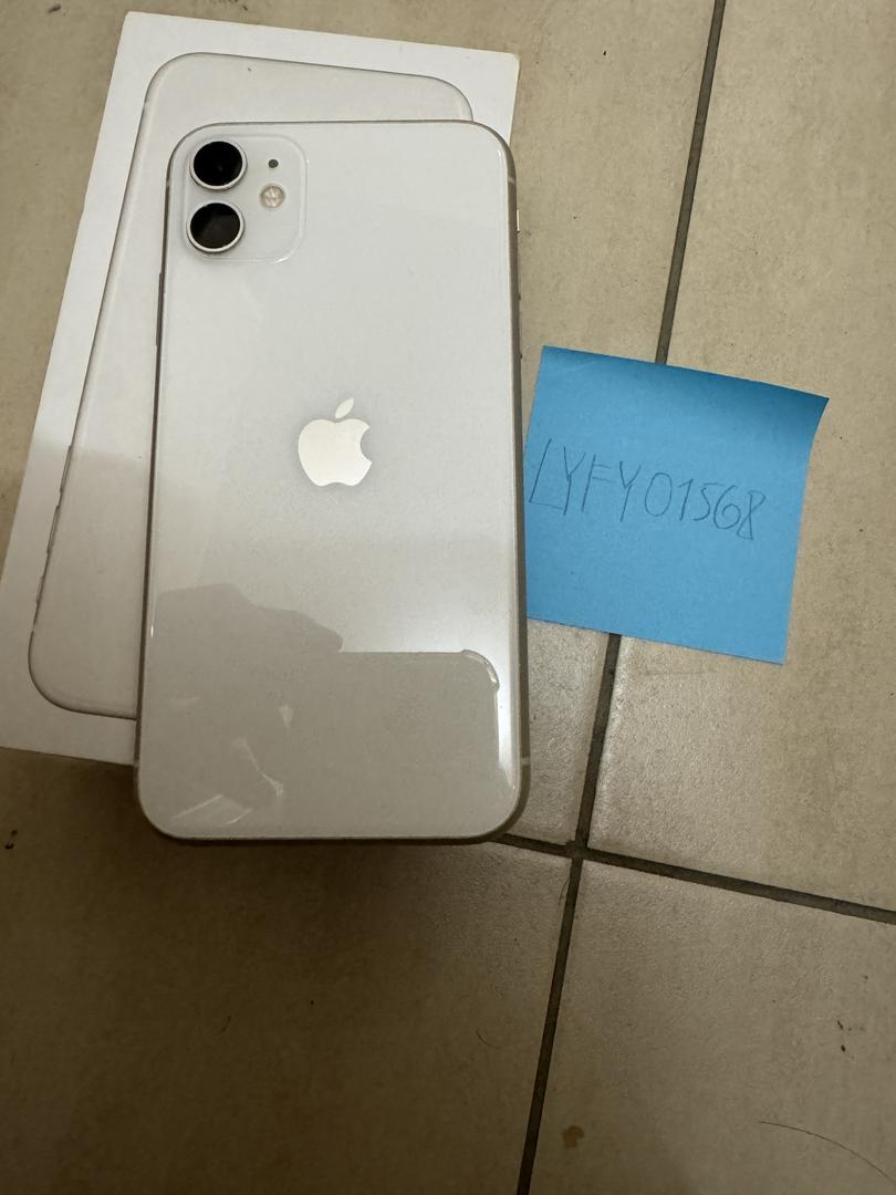 Apple iPhone 11, color White