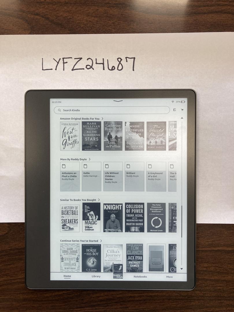 Amazon Kindle Scribe 10.2", color