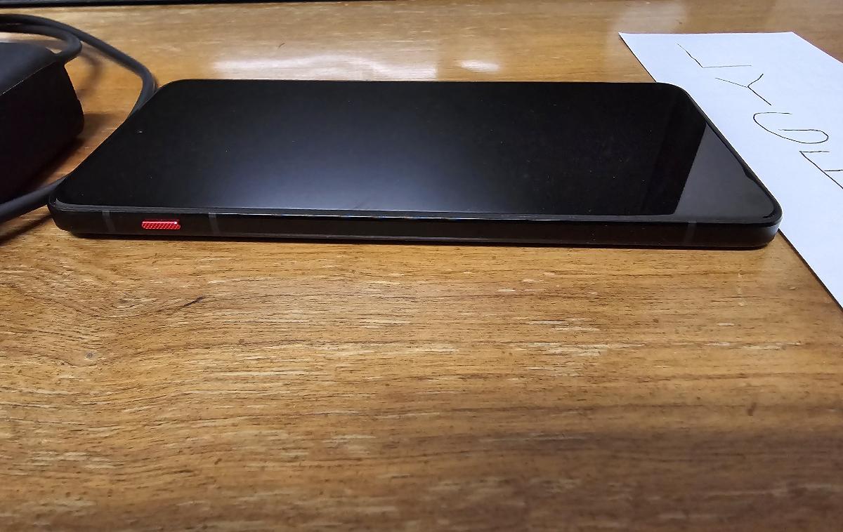 Motorola ThinkPhone, color Black