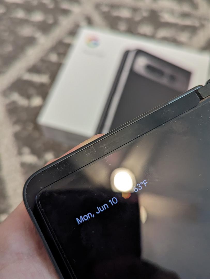 Google Pixel Fold, color Obsidian