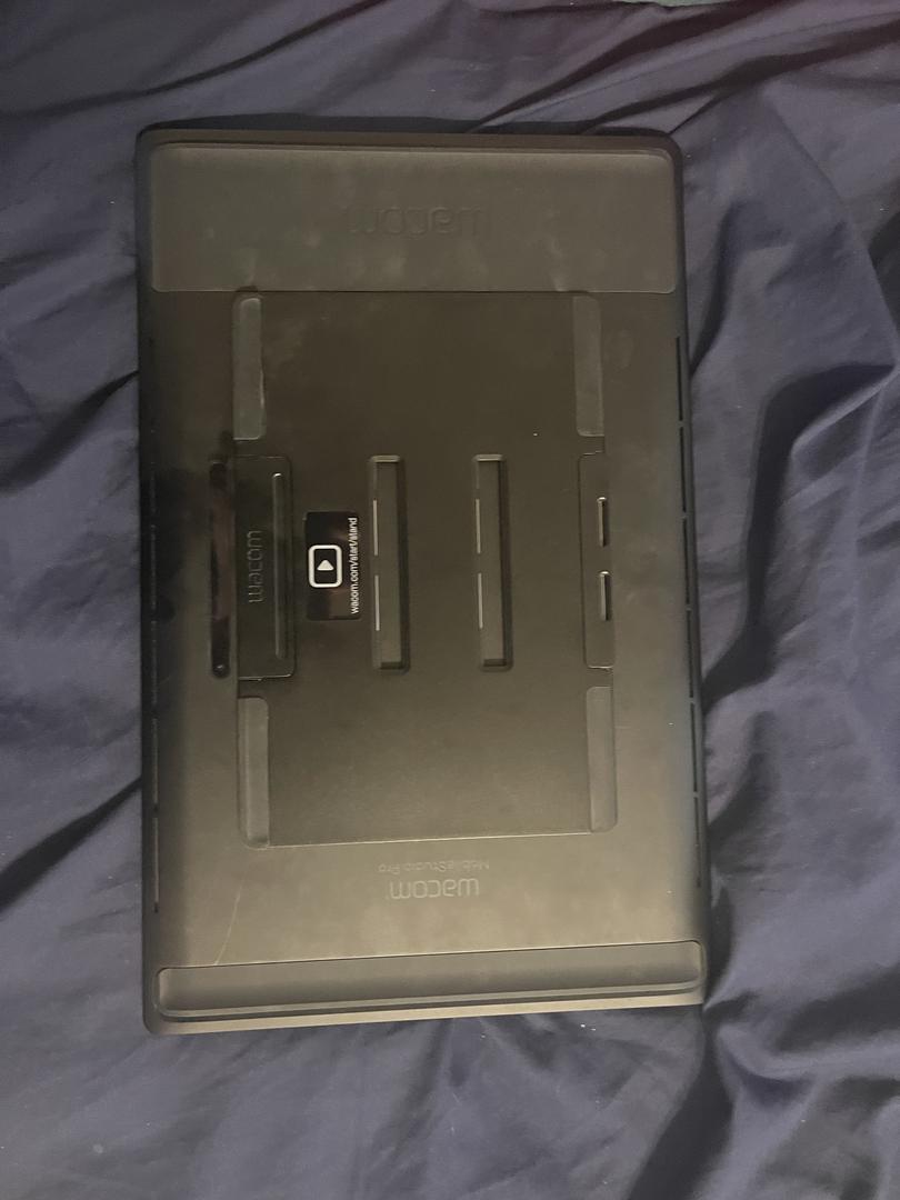 Wacom MobileStudio Pro 16", color