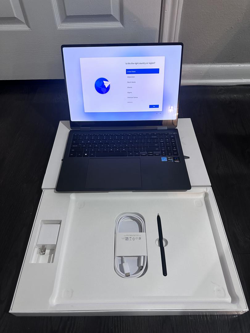 Samsung Galaxy Book3 Pro 360 16", color Graphite