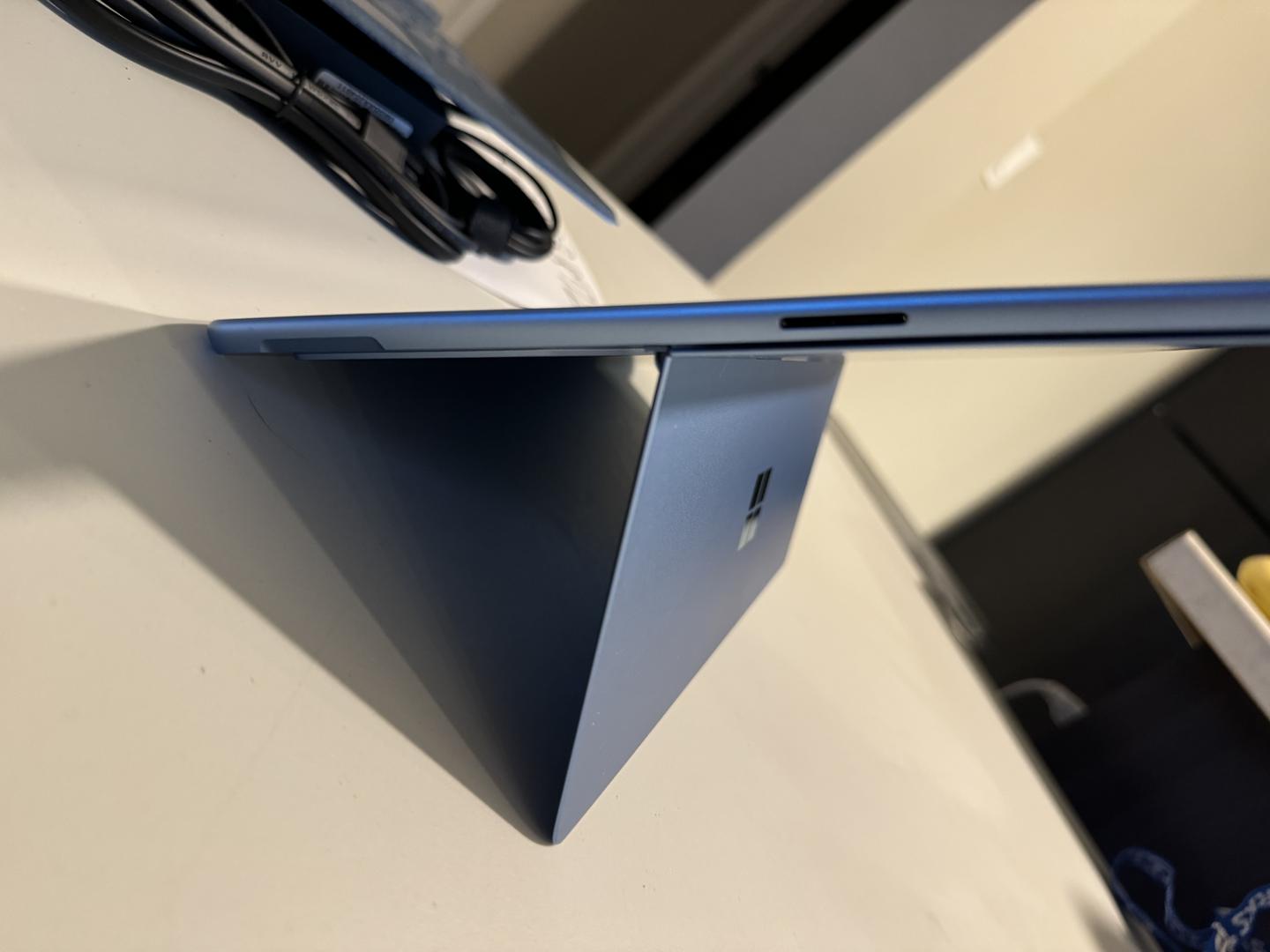 Microsoft Surface Pro 9, color Sapphire