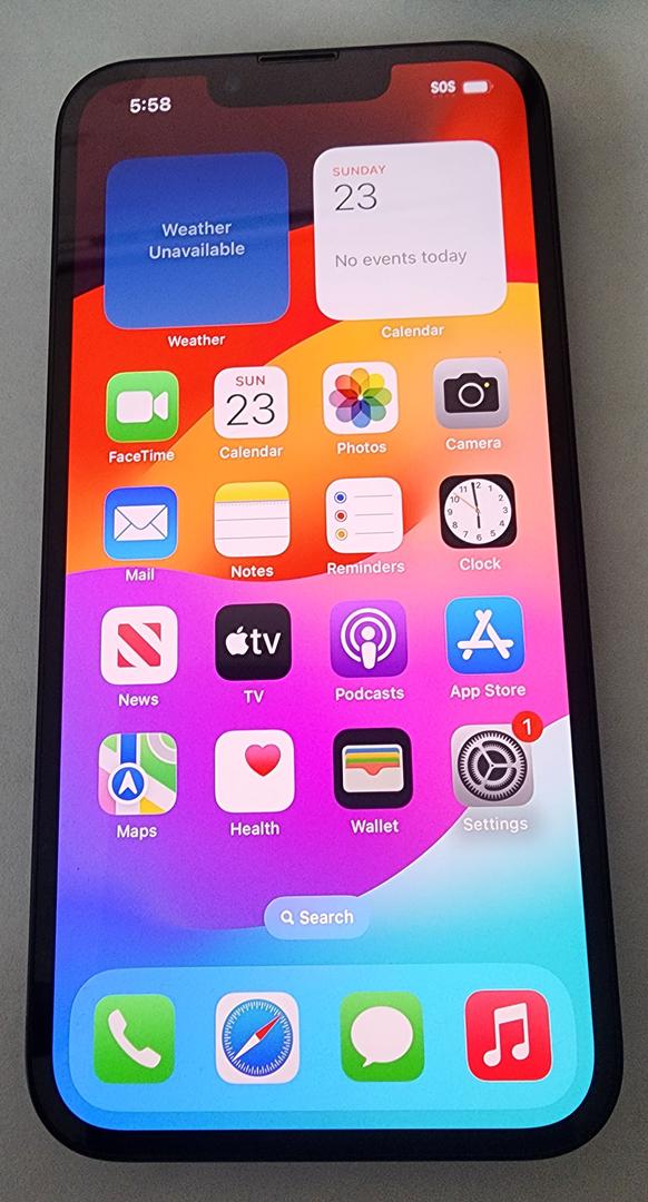 Apple iPhone 13, color Midnight