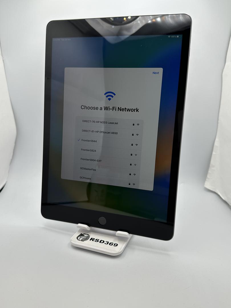 Apple iPad 8th Gen, color Gray