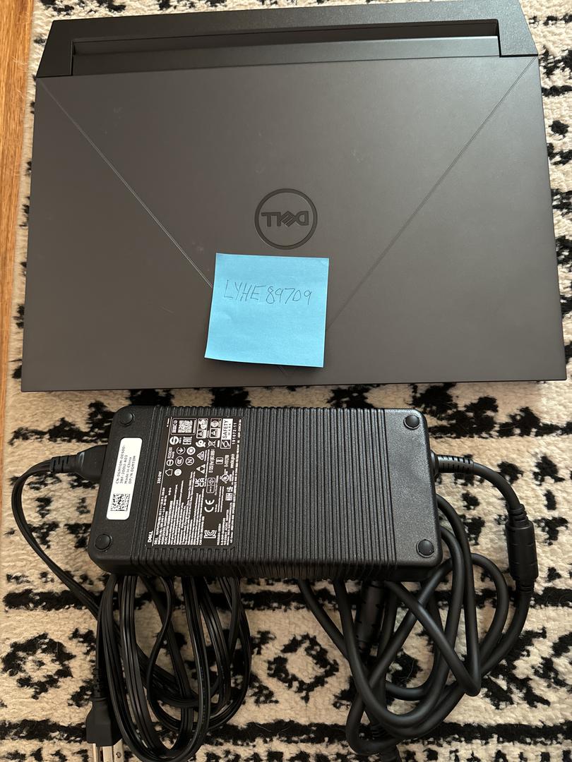 Dell G15 Laptop, color