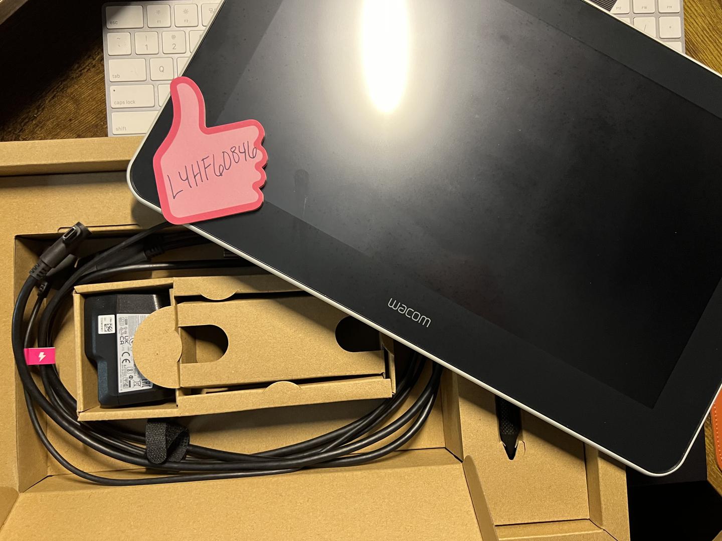 Wacom One, color
