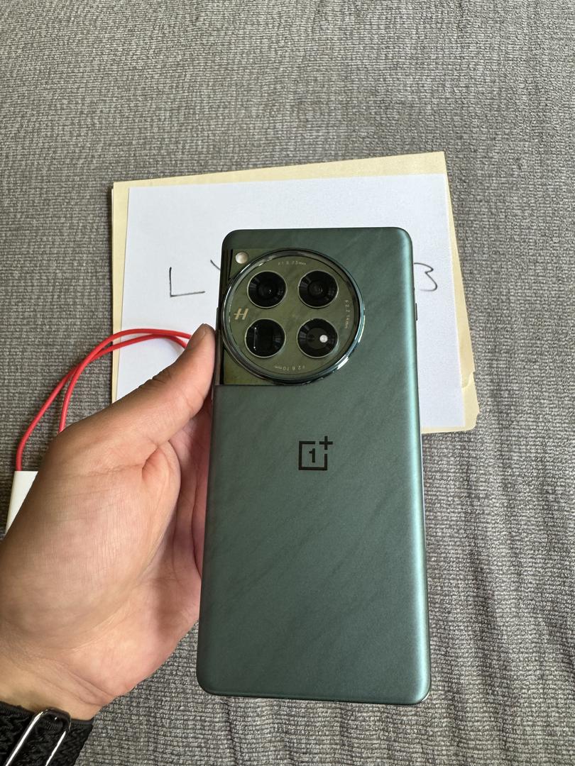 OnePlus 12 - Unlocked, Green, 512GB, 16GB, CPH2583 - LYHF97293 - Swappa