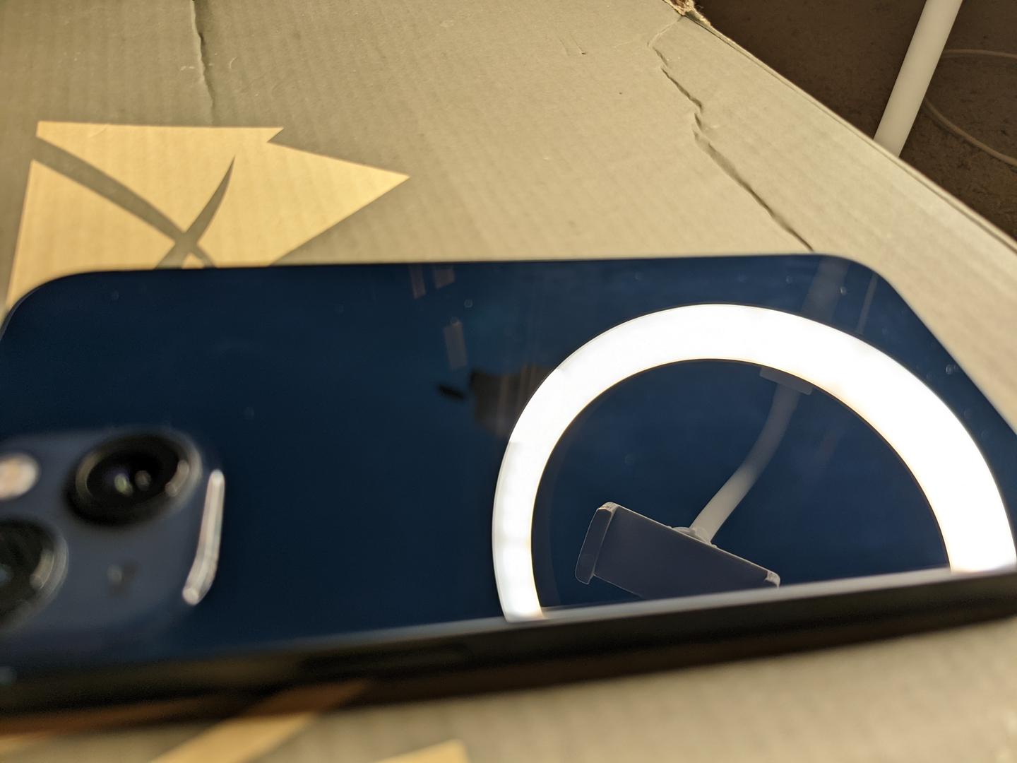 Apple iPhone 13, color Midnight