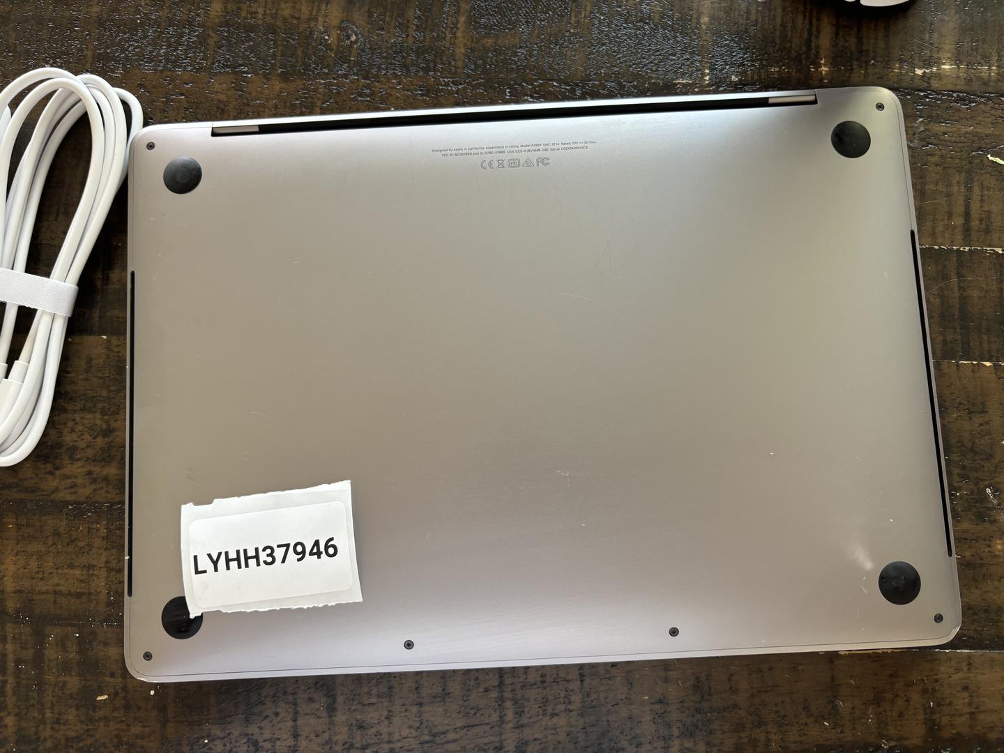 MacBook Pro 2018 (With Touch Bar) - 13", color Gray