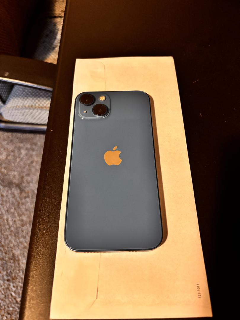 Apple iPhone 13, color Blue