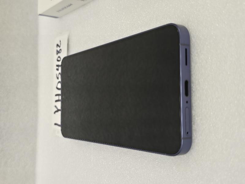 Samsung Galaxy S24, color Violet