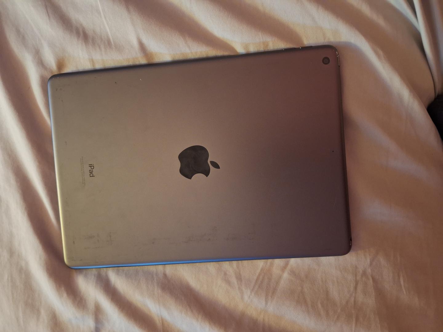 Apple iPad 9th Gen, color Silver