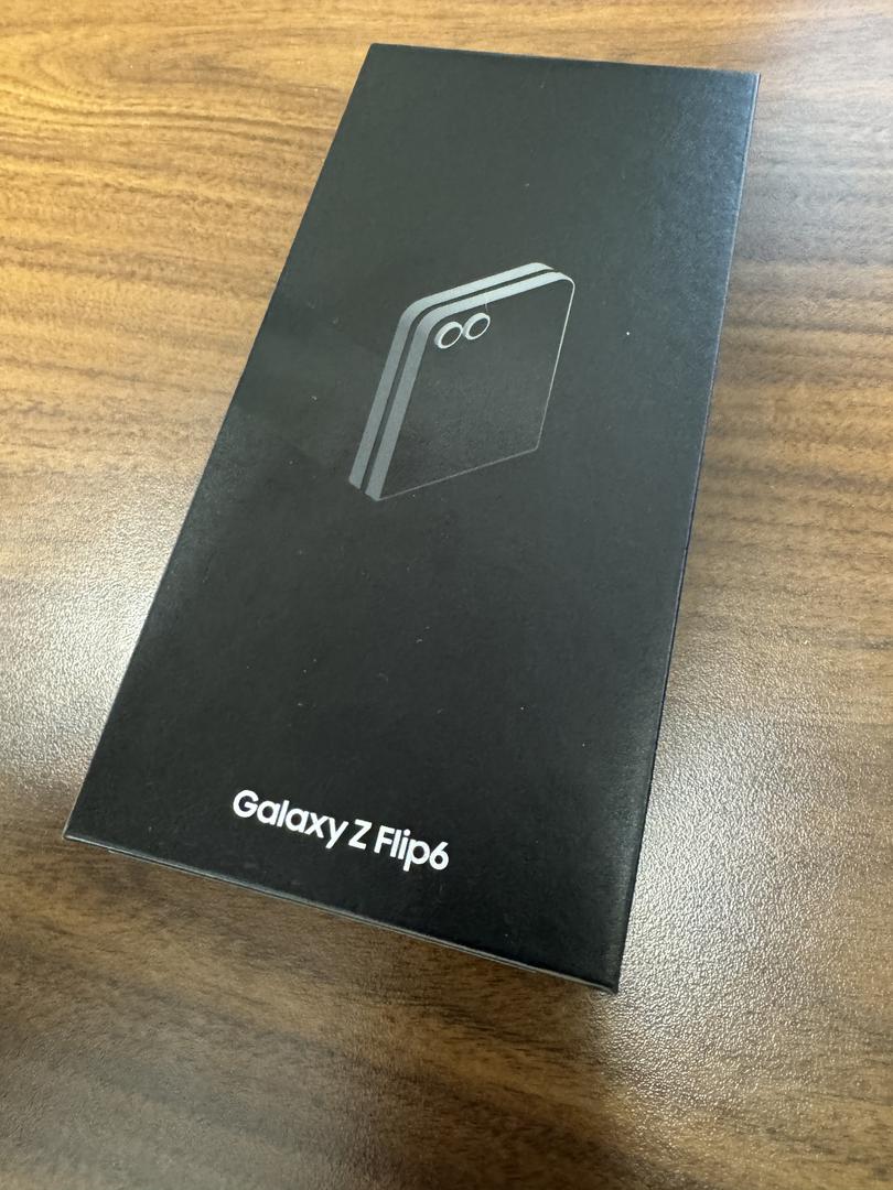 Samsung Galaxy Z Flip6, color Silver