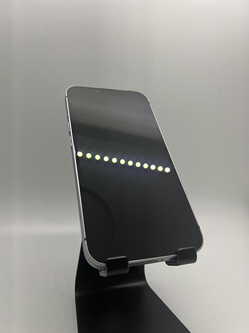 Apple iPhone 13, color Blue