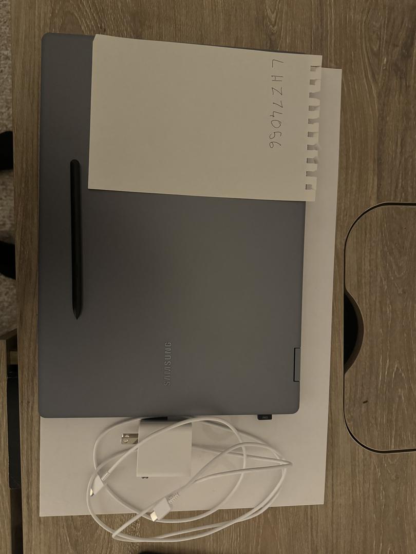 Samsung Galaxy Book4 Pro 360, color Moonstone Gray