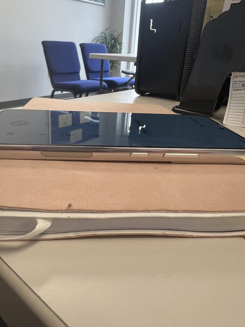 Samsung Galaxy S22 Plus, color White