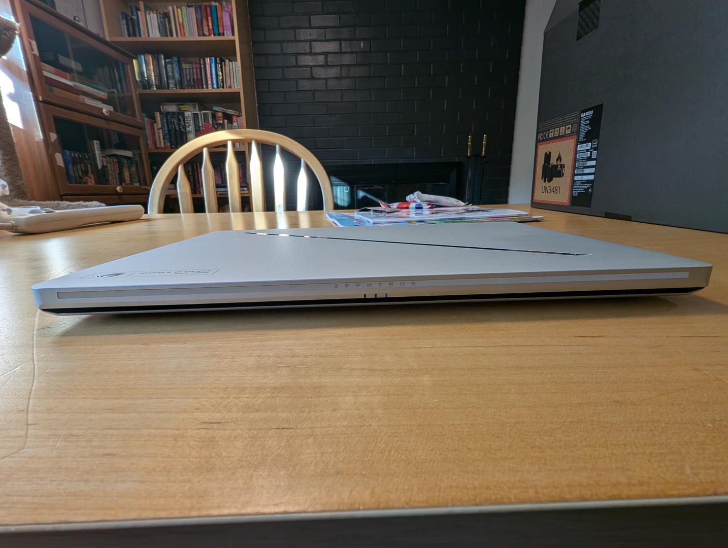 Asus ROG Zephyrus G14 (2024) GA403U, color White