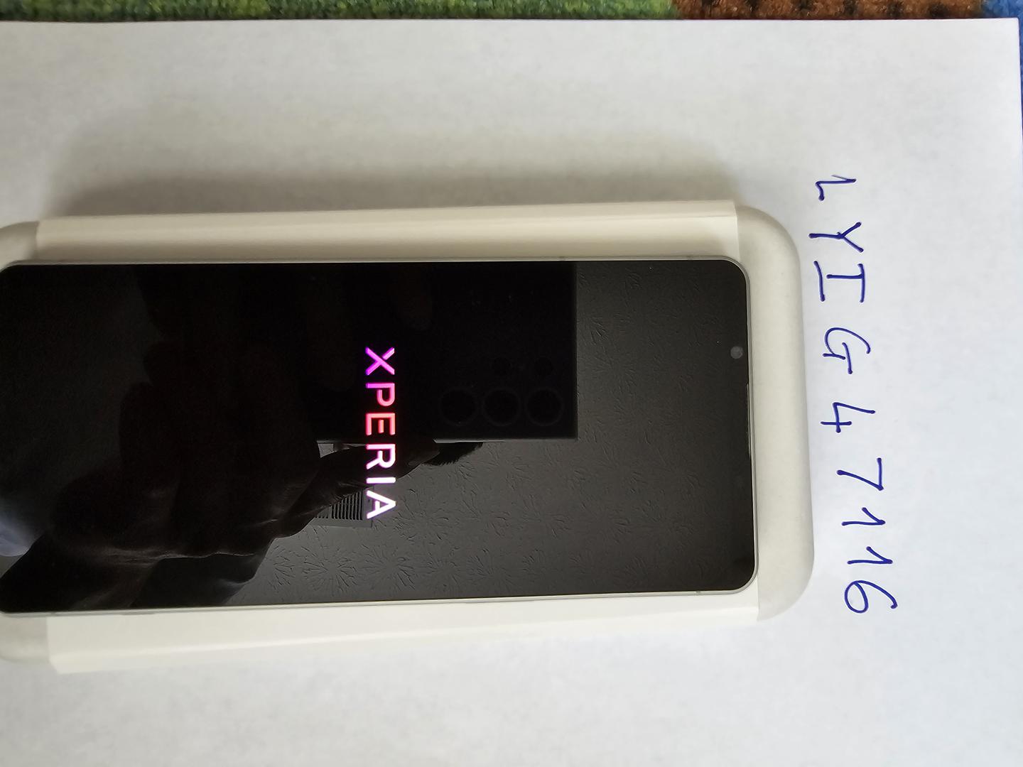 Sony Xperia 1 VI, color Silver