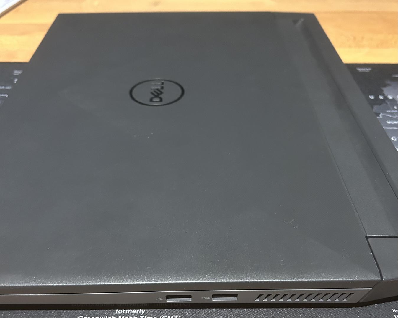 Dell G15 Laptop, color
