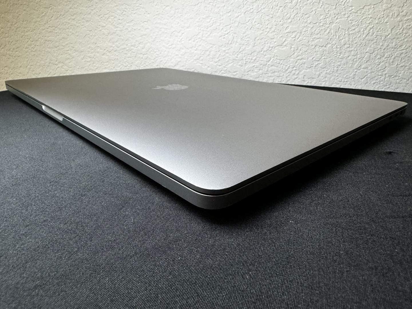 MacBook Pro 2019 - 16 inch - Product Guide, Specs, Prices, and