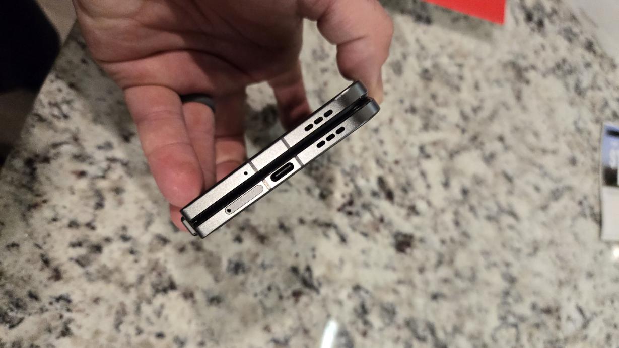 OnePlus Open, color Black