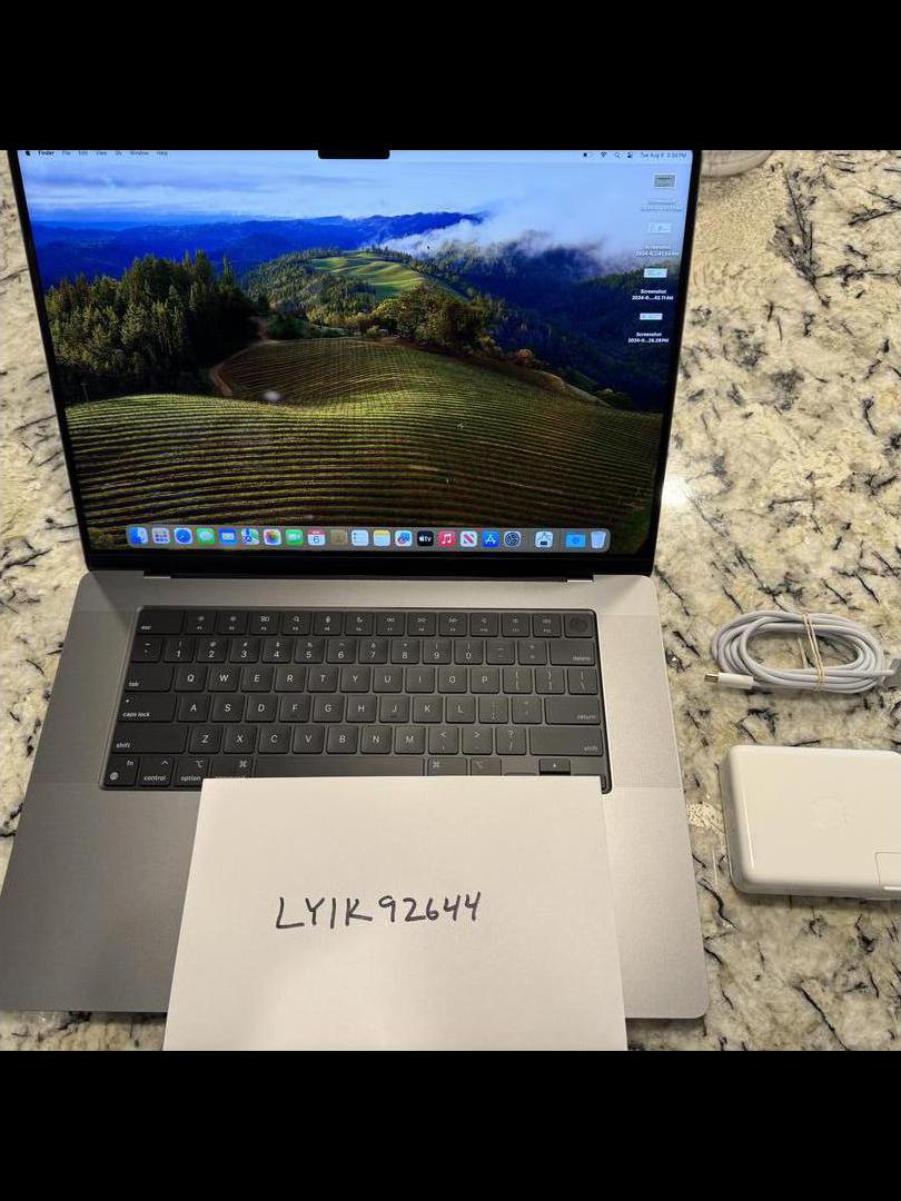 MacBook Pro 2021 - 16", color Gray