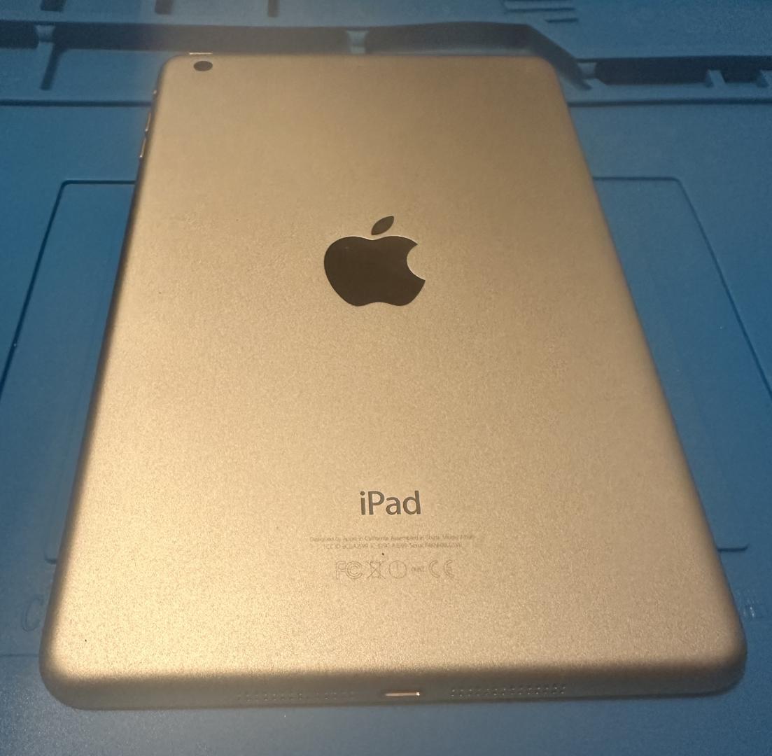 iPad mini3 ゴールド Amazon.com: Apple iPad mini 3 MGYE2LL/A 7.9-Inch Retina
