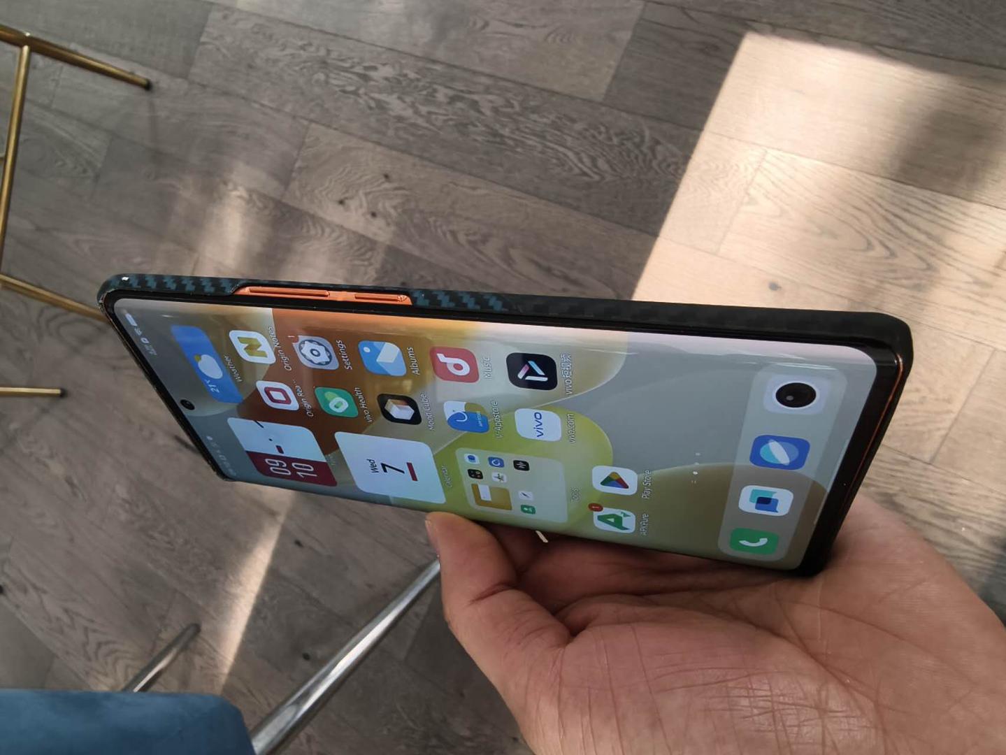 vivo X80 Pro, color Orange