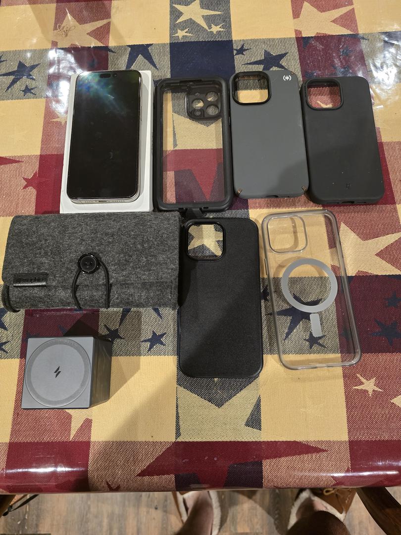 Apple iPhone 15 Pro Max, color Natural