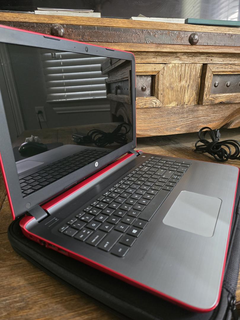 HP Pavilion Laptop, color