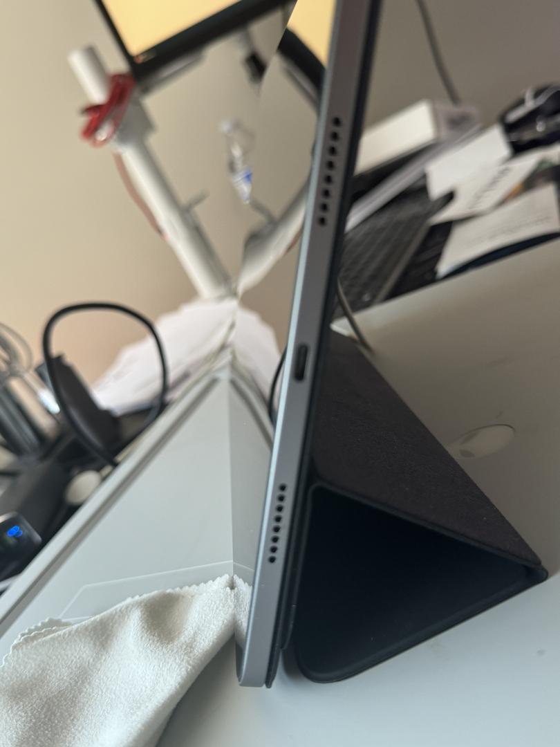 Apple iPad Pro 11" 4th Gen 2022, color Silver