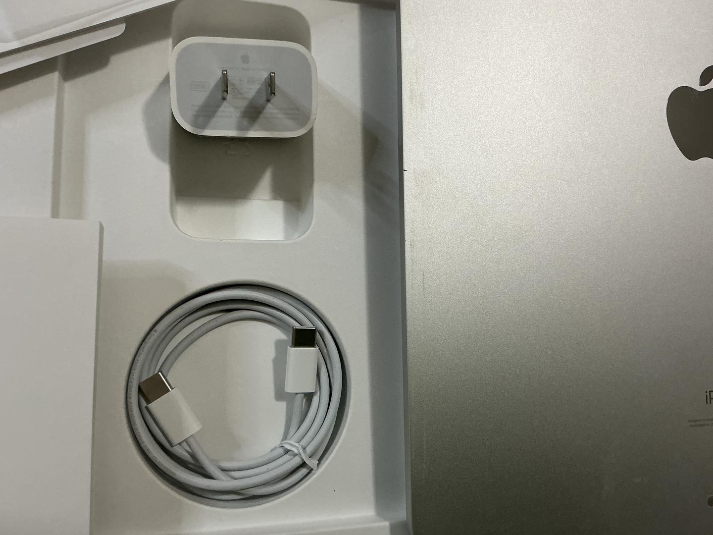 Apple iPad Pro 12.9" 4th Gen 2020, color Silver