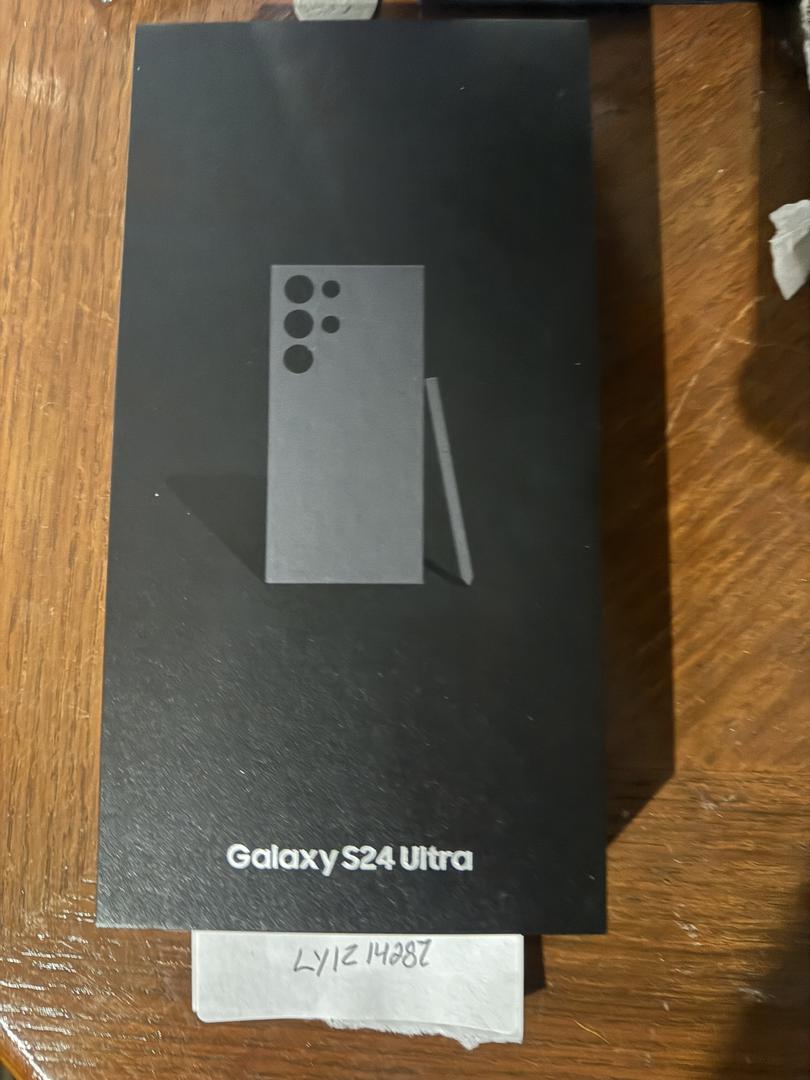 Samsung Galaxy S24 Ultra - Unlocked, 256GB, Black, 12GB, SM-S928U1 ...