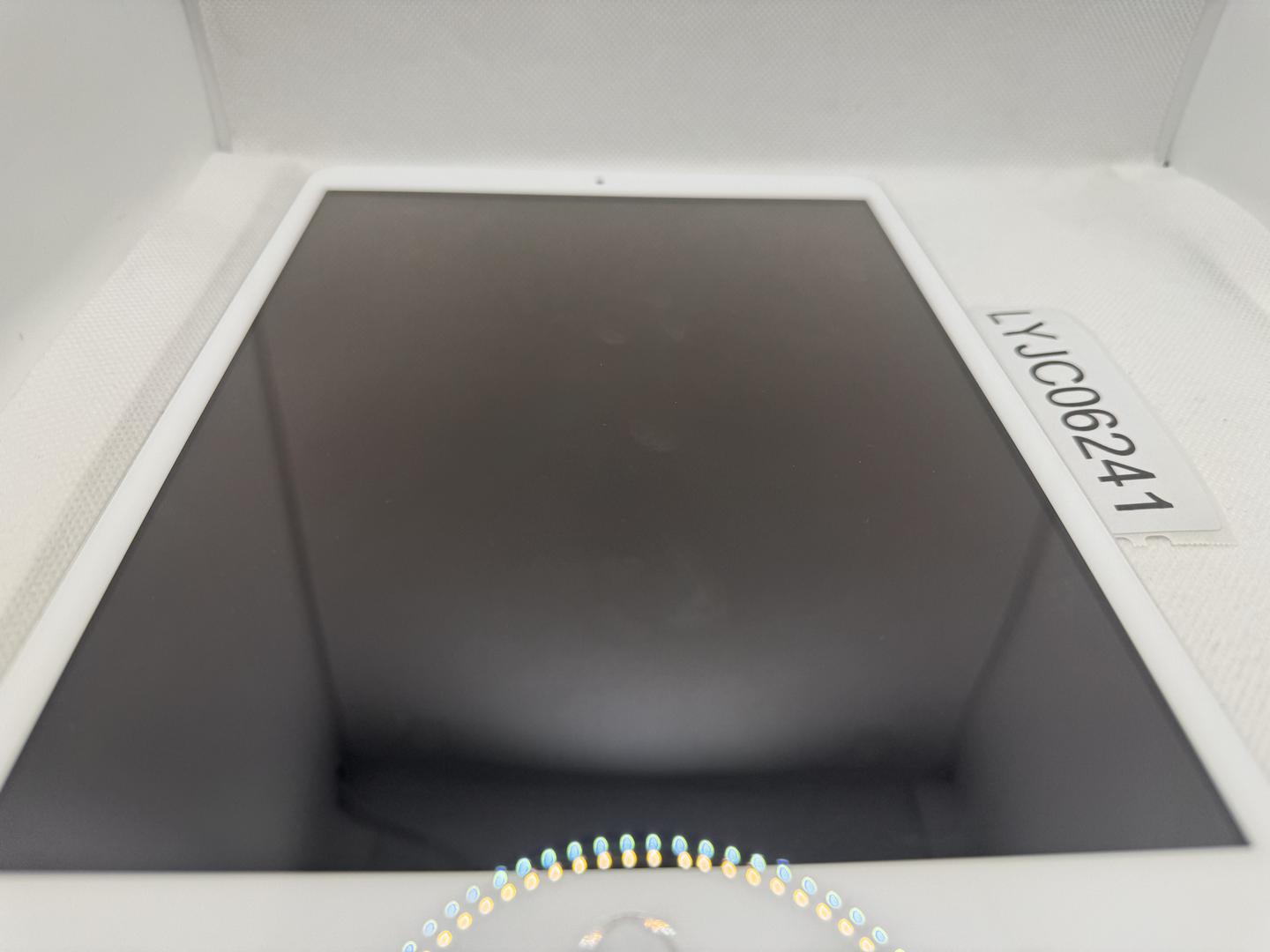 Apple iPad 8th Gen, color Silver