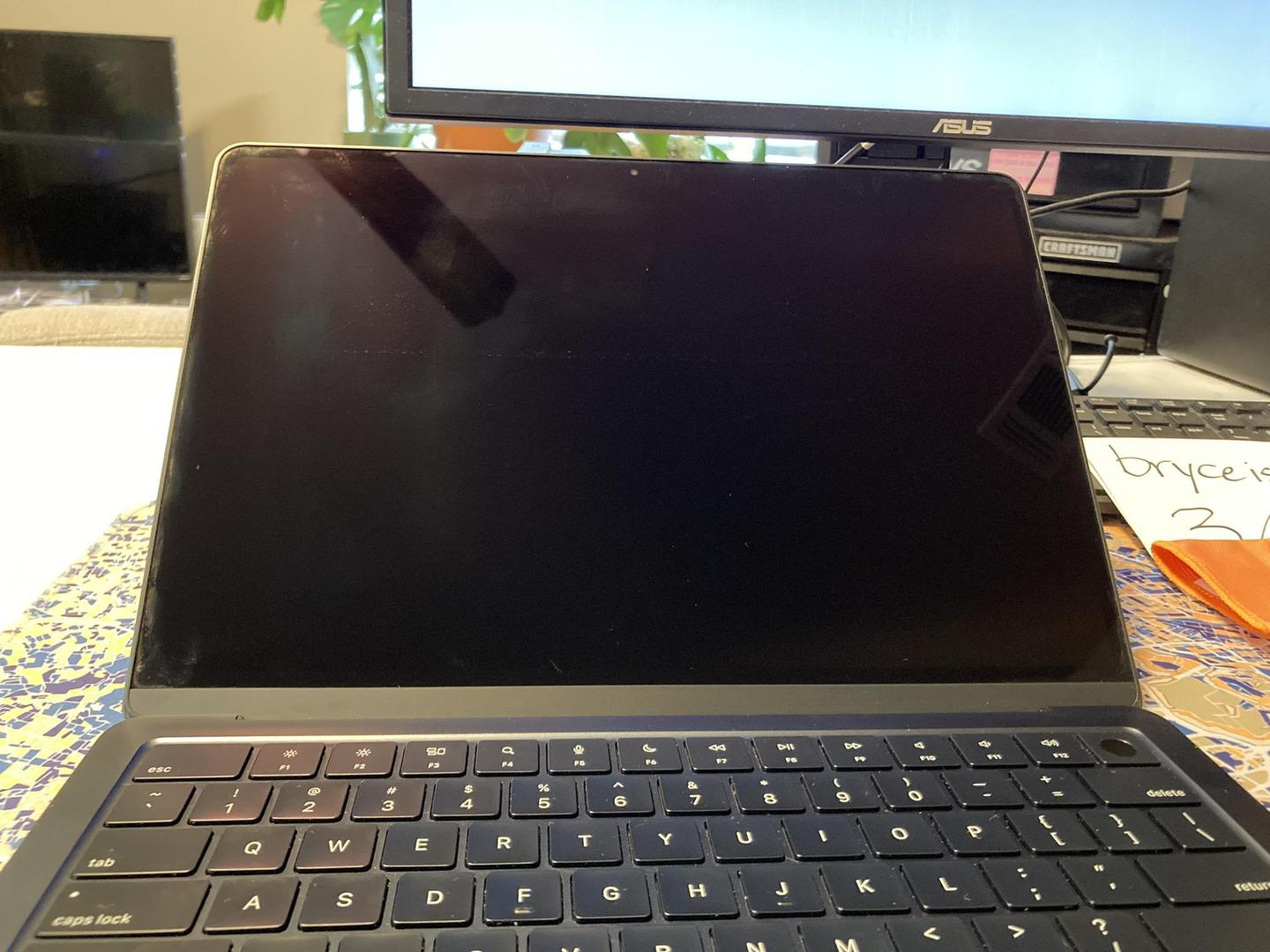 MacBook Air 2022 - 13", color Midnight