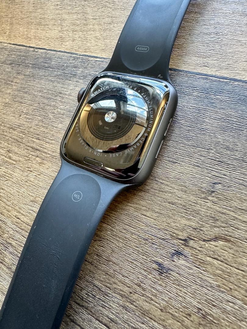 Apple Watch Series 4 44mm, color Gray